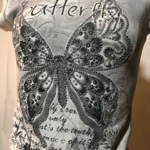 Tops - Ladies T shirt butterflies 🦋 Tops - Ladies T shirt butterflies 🦋